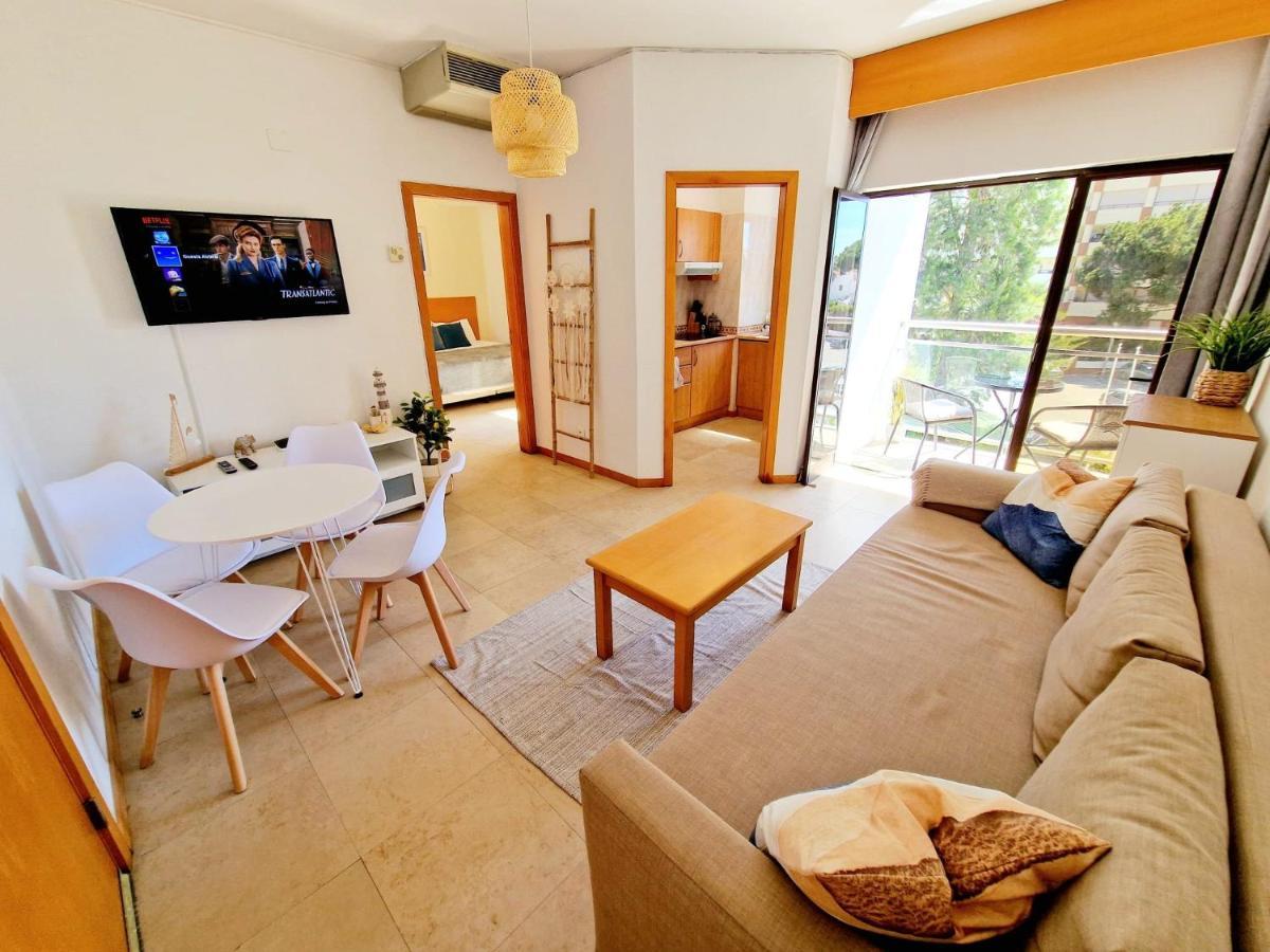 Zarco - Cosy Apartment In Vilamoura With A Balcony With View To The 2 Swimming Pools - Near The Beach & The Marina Quarteira Exteriör bild