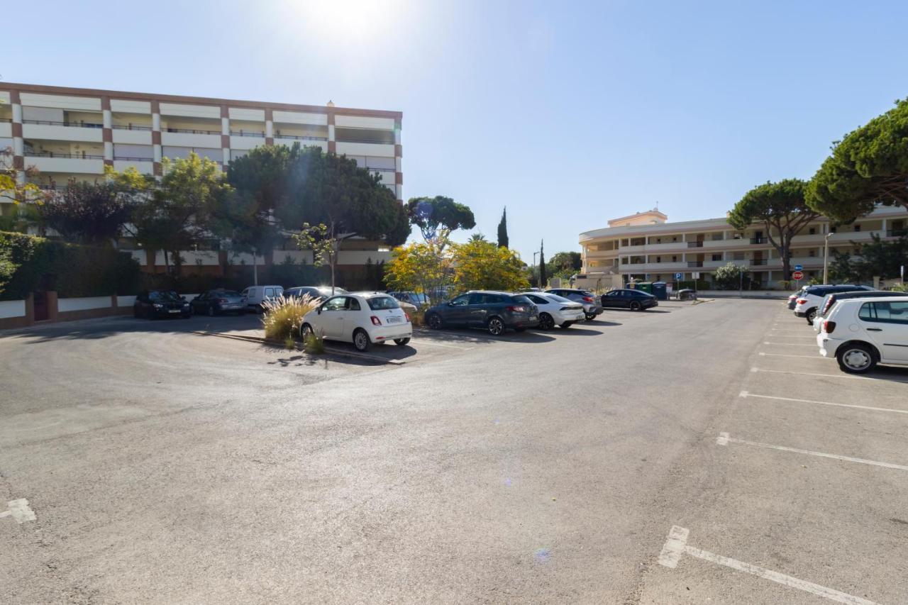 Zarco - Cosy Apartment In Vilamoura With A Balcony With View To The 2 Swimming Pools - Near The Beach & The Marina Quarteira Exteriör bild