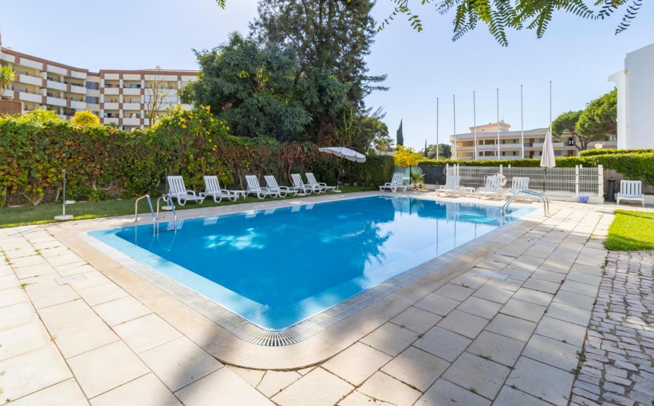Zarco - Cosy Apartment In Vilamoura With A Balcony With View To The 2 Swimming Pools - Near The Beach & The Marina Quarteira Exteriör bild