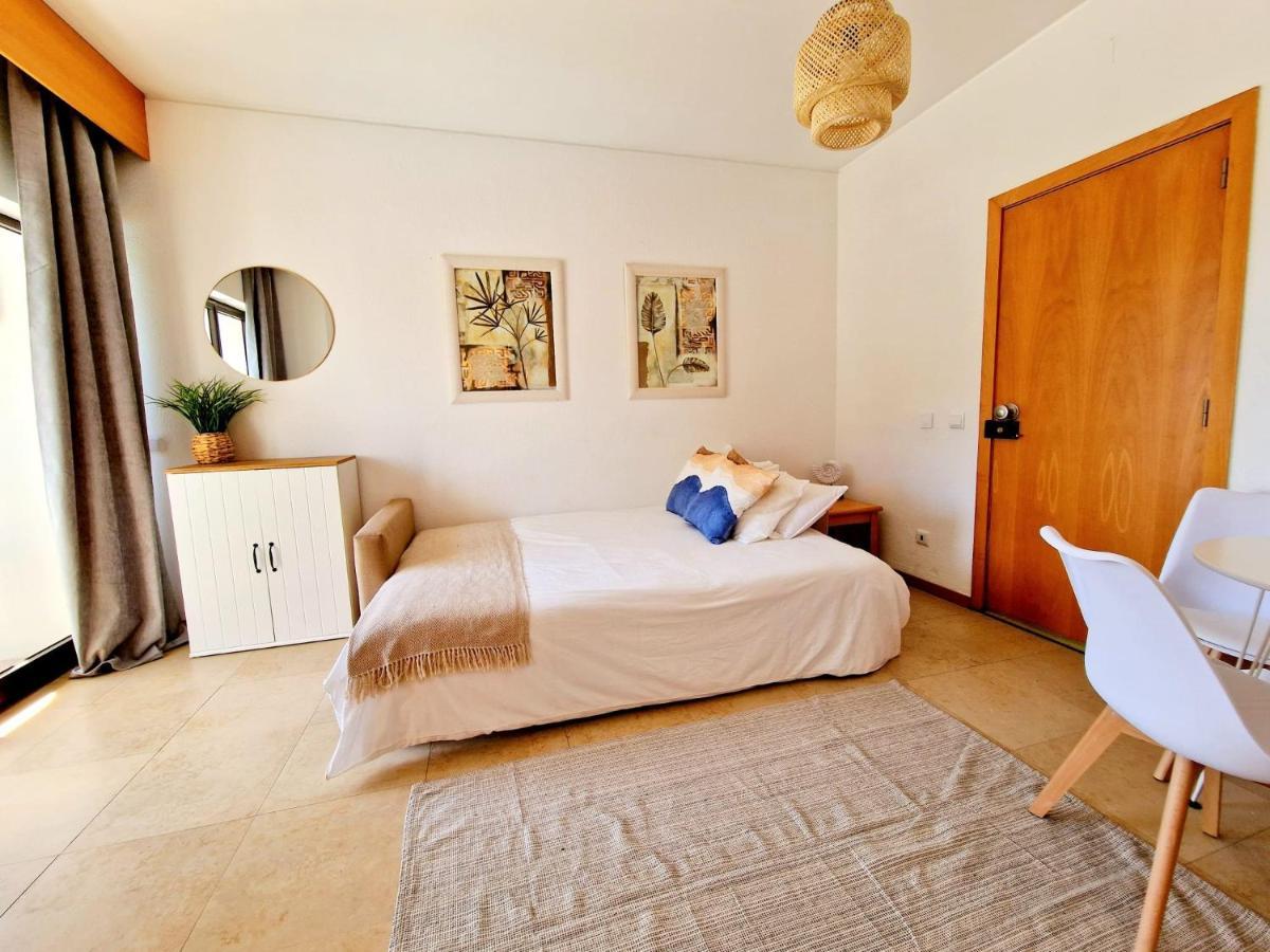 Zarco - Cosy Apartment In Vilamoura With A Balcony With View To The 2 Swimming Pools - Near The Beach & The Marina Quarteira Exteriör bild