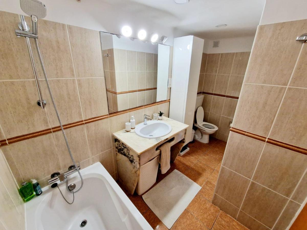 Zarco - Cosy Apartment In Vilamoura With A Balcony With View To The 2 Swimming Pools - Near The Beach & The Marina Quarteira Exteriör bild